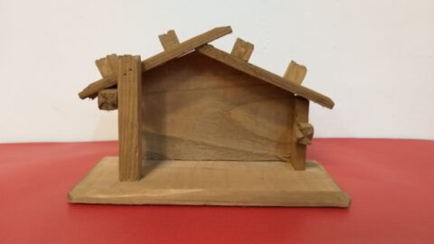 Etable en bois façon chalet (petit format)