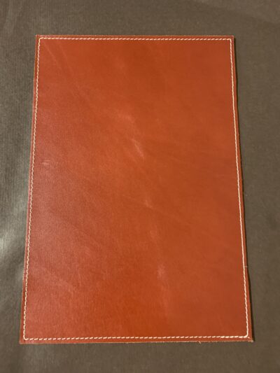 Couverture en cuir MAGNIFICAT grand format - Cognac