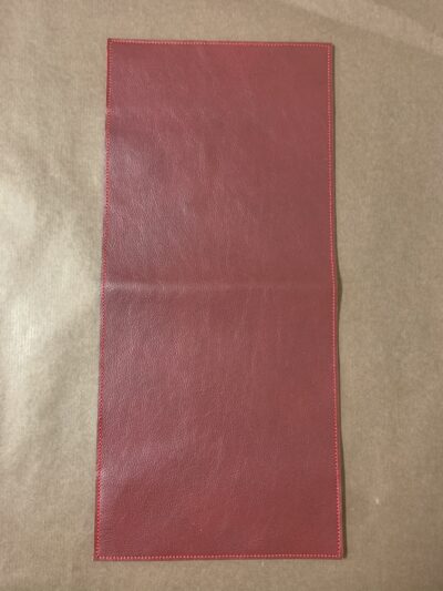 Couverture en cuir Prions en Eglise grand format - Bordeaux