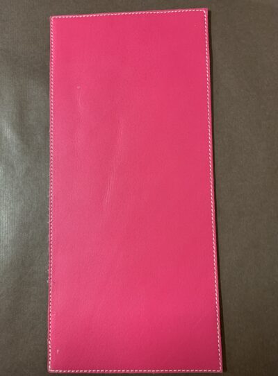 Couverture en cuir PRIONS EN EGLISE petit format - Rose